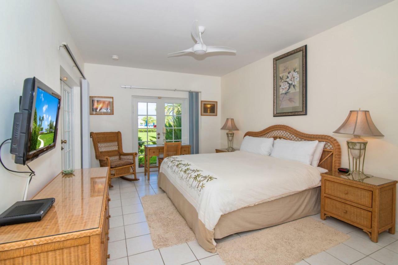 Grandview Condominiums George Town Bagian luar foto