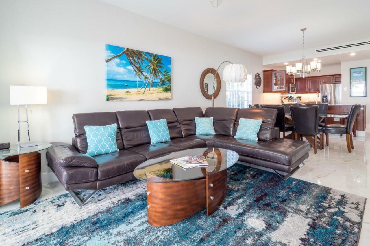 Grandview Condominiums George Town Bagian luar foto