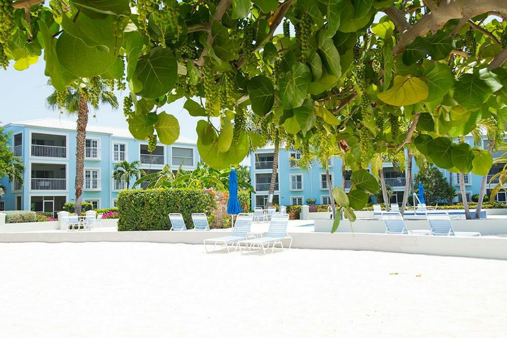 Grandview Condominiums George Town Bagian luar foto